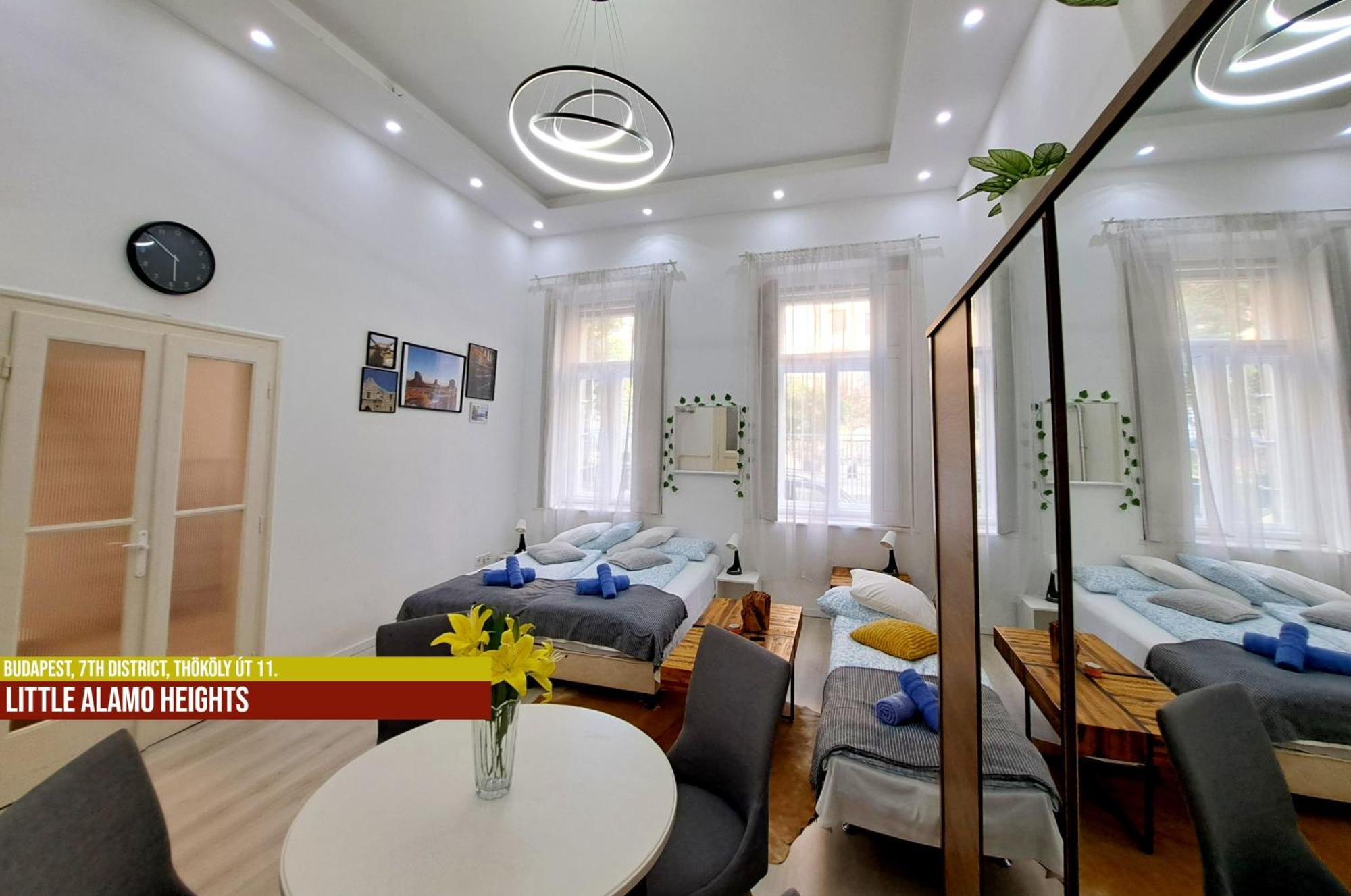 Little Americas Alamo Heights Apartment Budapest Extérieur photo